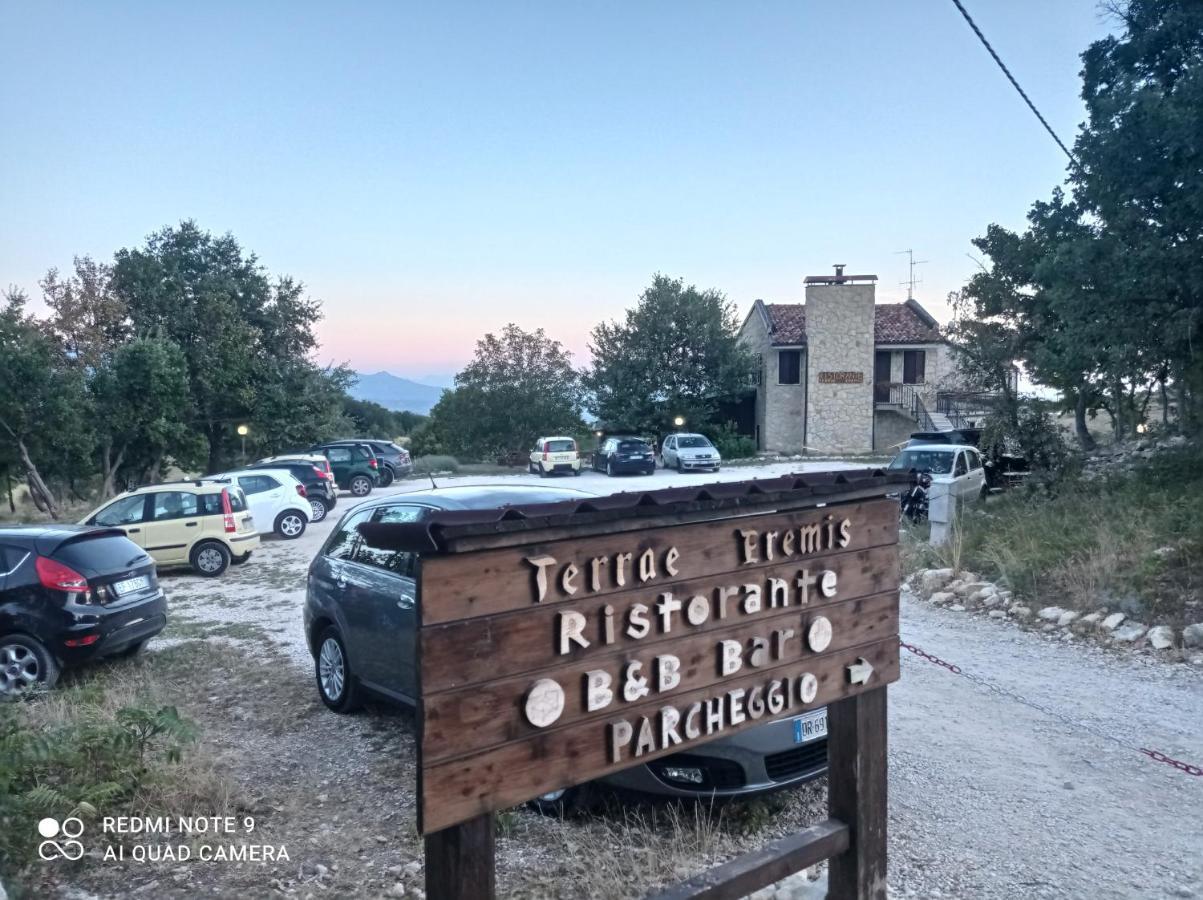 Terrae Eremis: Ristorante, Bar, B&B Roccamorice Exteriér fotografie